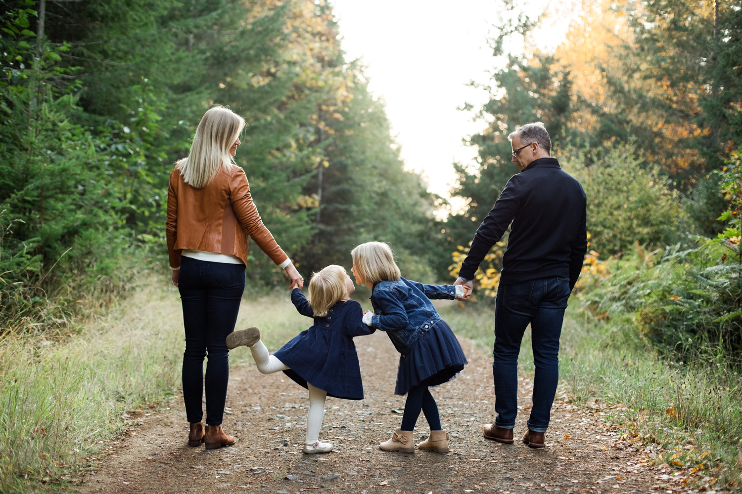 Family portraits in Portland by by photographer Alison Smith Thistledown Photography