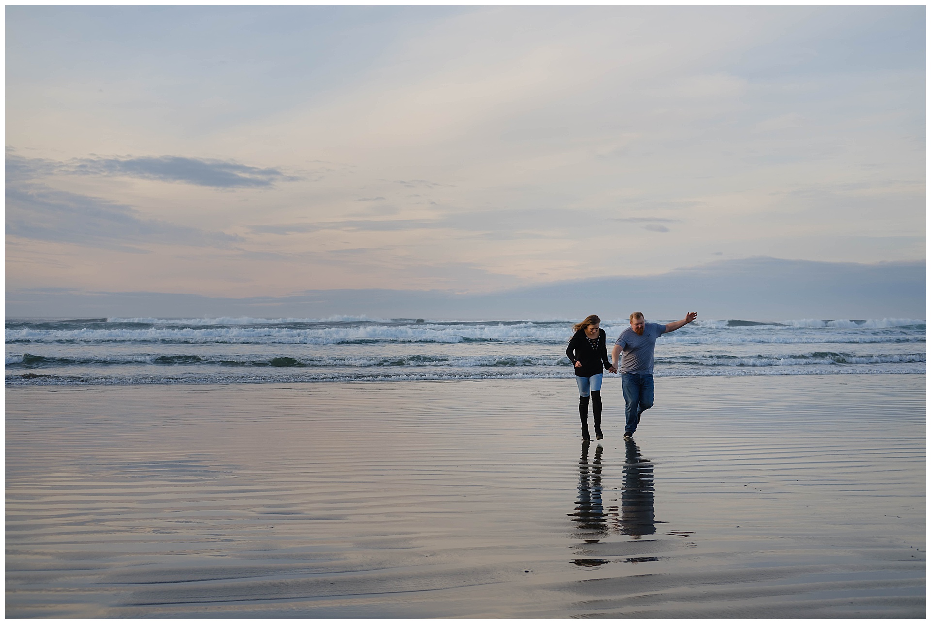Oregon coast engagement photography by Corvallis photographer Alison Smith